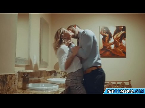 ❤️ Kung ang usa ka busty blonde naghaylo kanimo sa usa ka publiko nga kasilyas Lisud nga porn sa ceb.hentaisaturn.ru ﹏